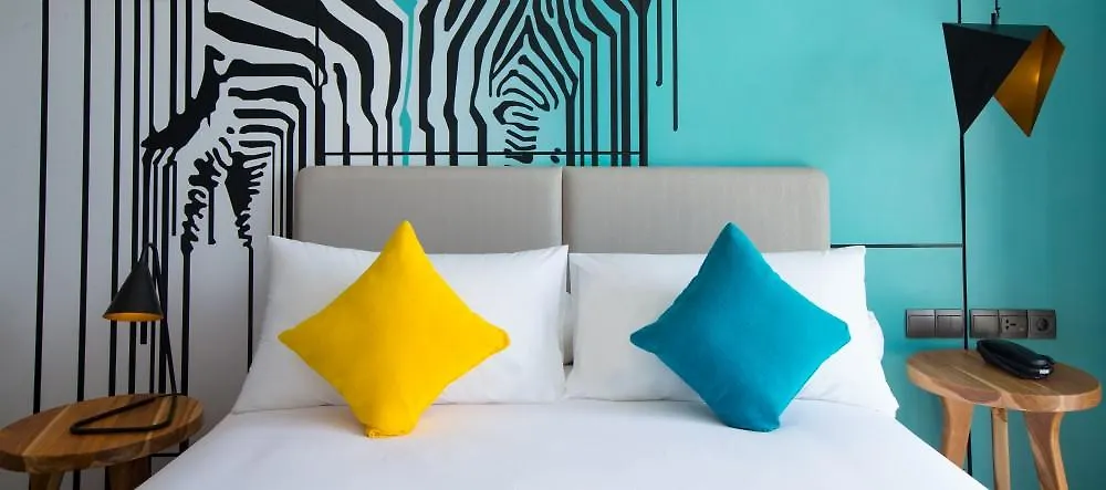 Kamaniiya Petitenget Seminyak Hotel