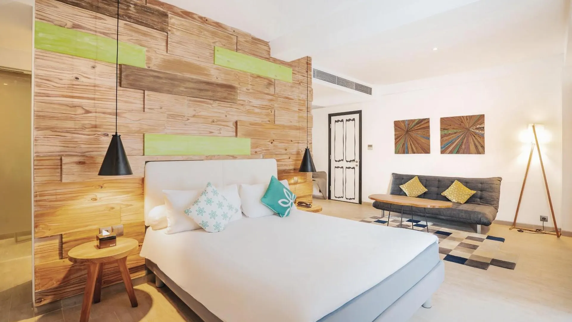 Kamaniiya Petitenget Seminyak