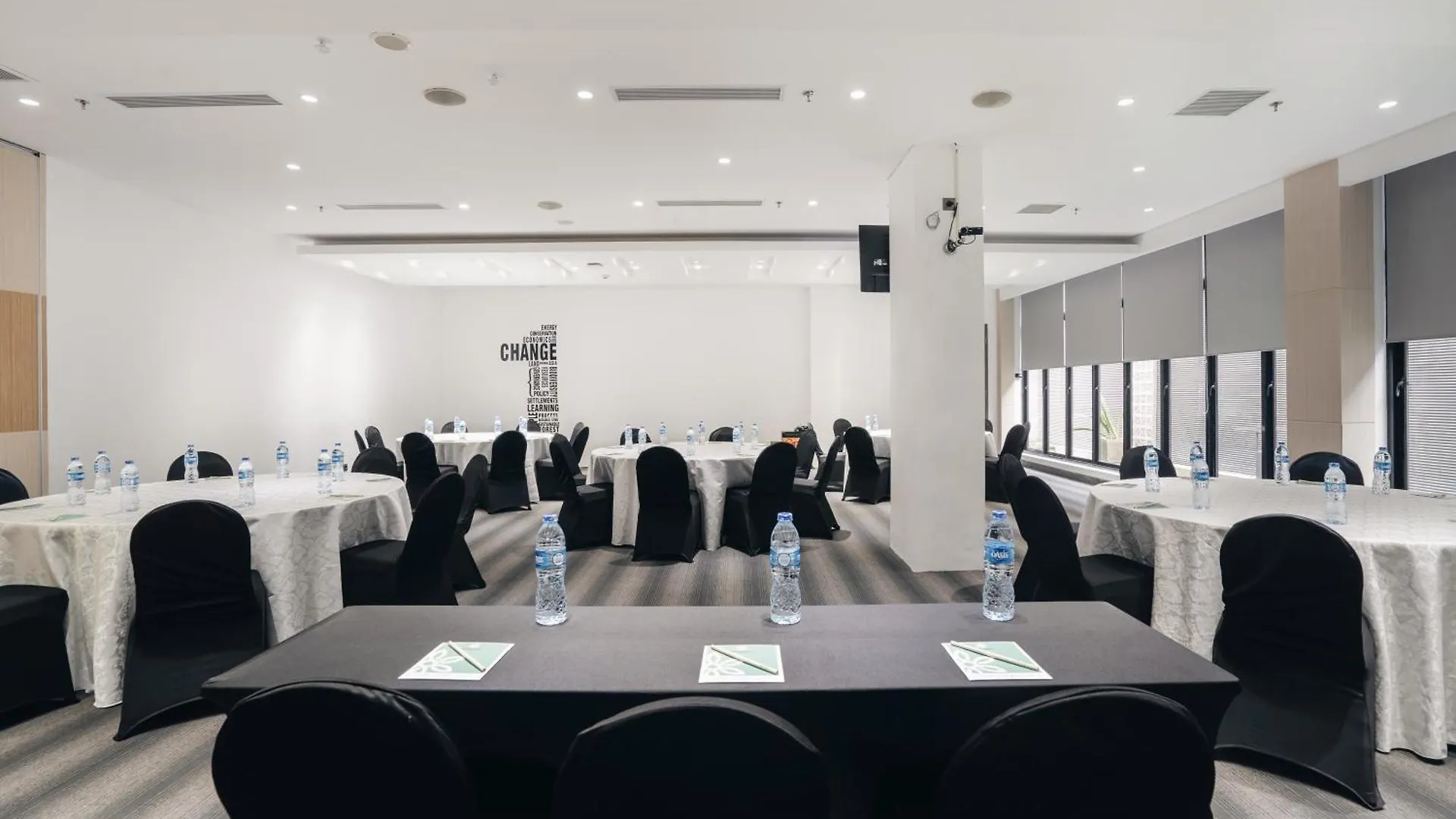 Kamaniiya Petitenget Seminyak