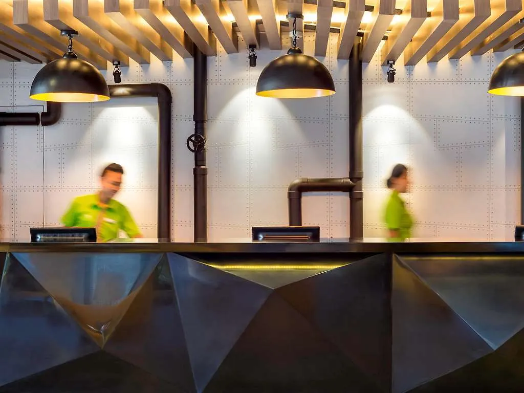 *** Hotel Kamaniiya Petitenget Seminyak Indonezja