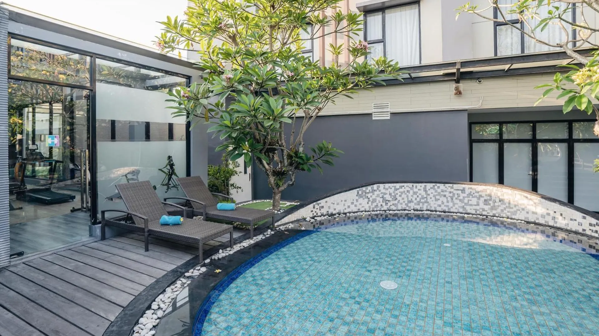Kamaniiya Petitenget Seminyak Hotel